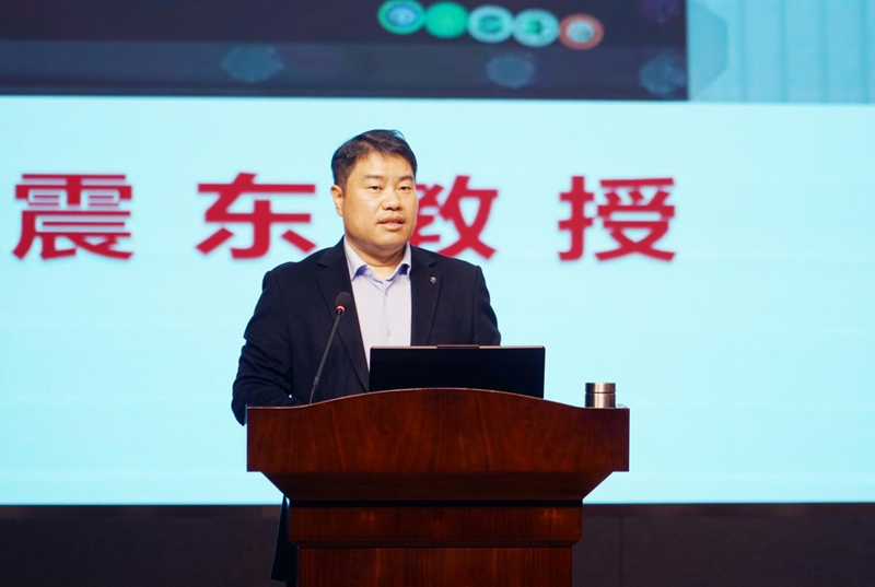 全国就业创业指导专家李震东教授到我们作专题讲座