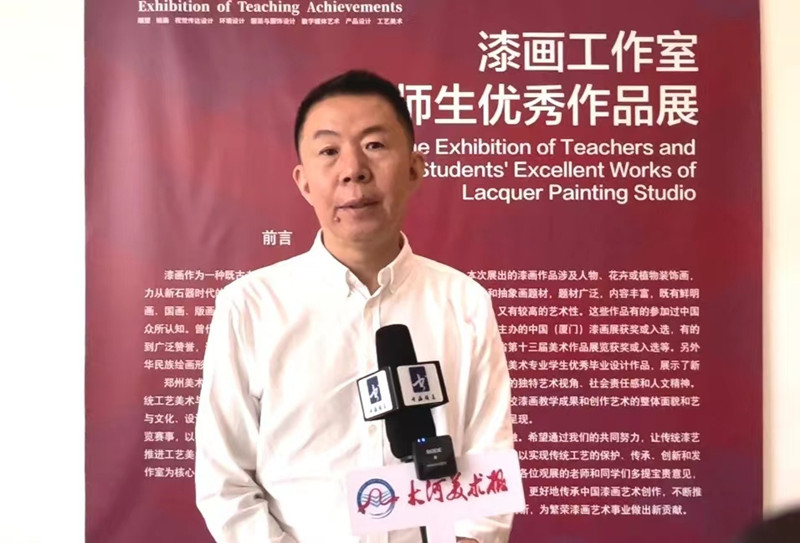 我们举行名誉校长暨首批名誉教授聘任仪式