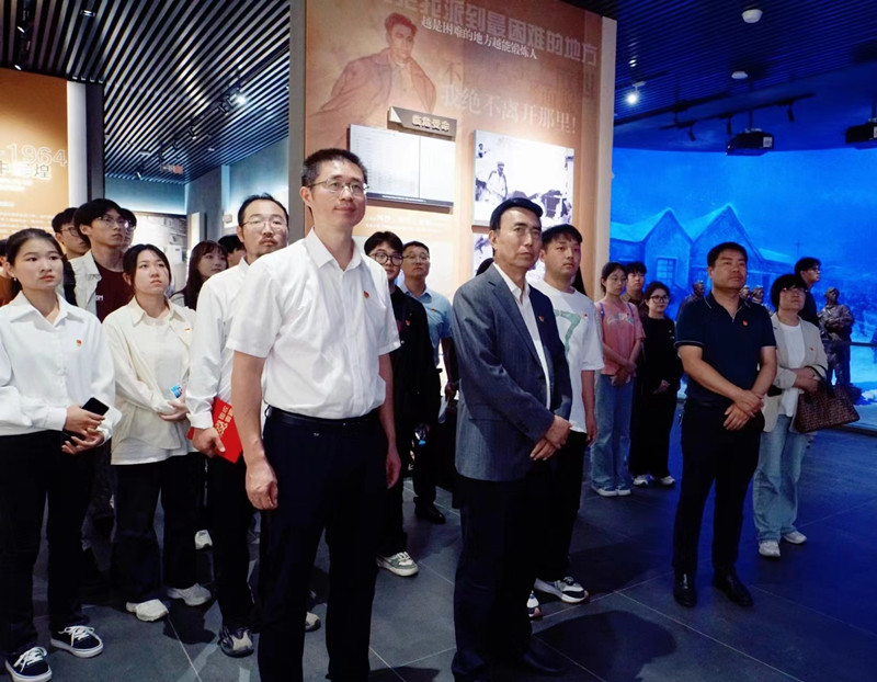 我们与兰考焦裕禄纪念园共建党员干部教育基地