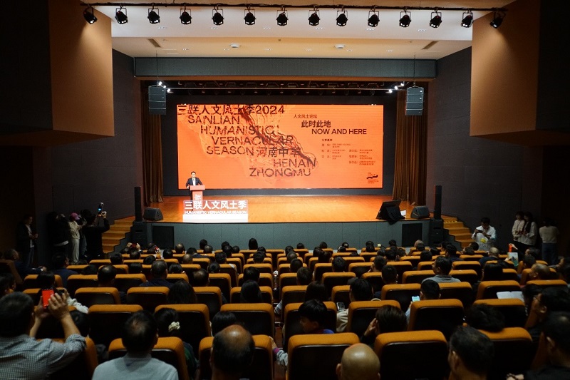 我们校长石品应邀出席中牟新区（中牟县）  教育大会并作主旨发言