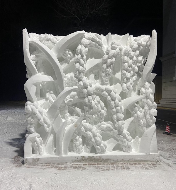 喜报｜我们师生斩获2025第十七届国际大学生雪雕大赛特等奖！