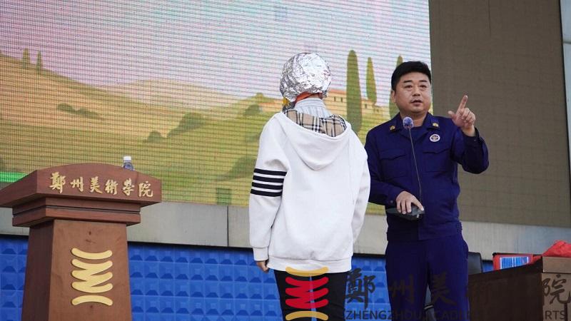 筑牢安全防线，守护校园平安——我们2025级学生消防安全教育系列活动圆满落幕