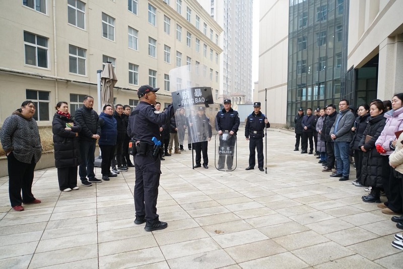 我们举行校园极端事件预防与处置专题讲座
