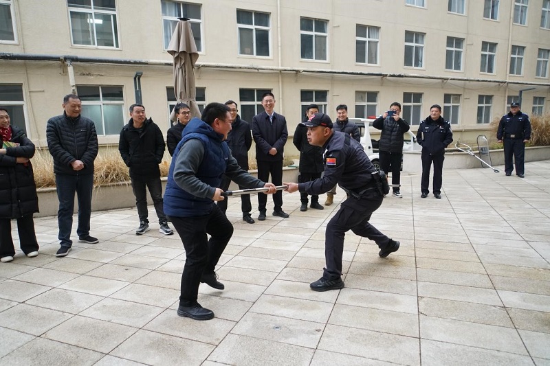 我们举行校园极端事件预防与处置专题讲座