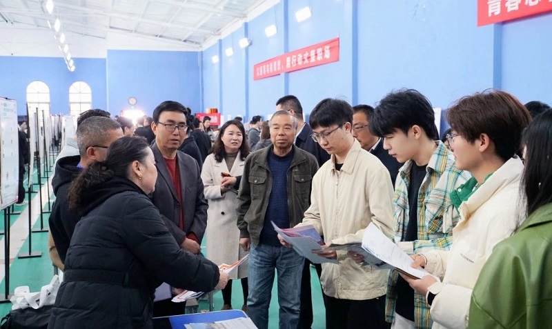 协同联动拓岗位，凝心聚力促就业 -- 我们成功举办2025年毕业生供需见面会
