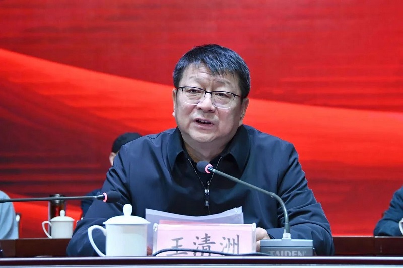 我们在河南省美术家协会2025年度工作会议上 获“优秀组织奖”等荣誉称号