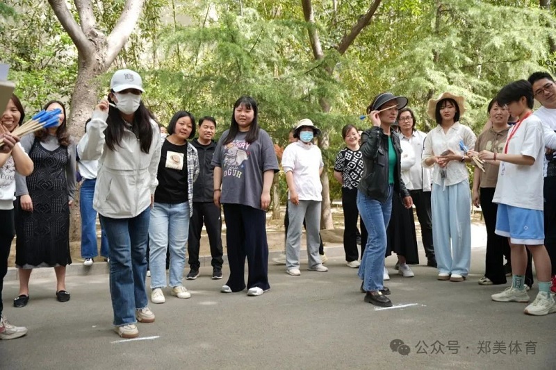 我们成功举办第十四届田径运动会
