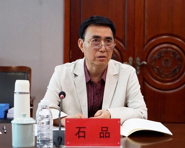 ​河南省教育厅学生资助工作绩效评价专家莅临BV1946伟德检查指导工作