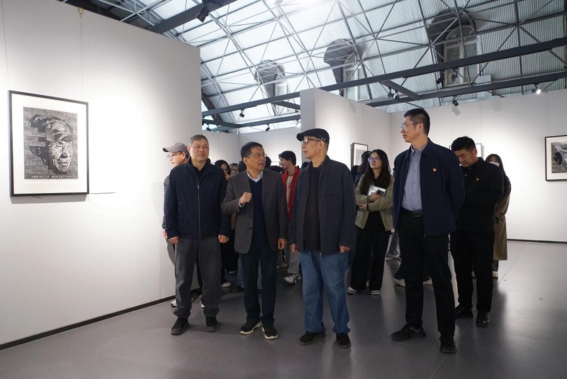 ​我们开展“赓续红旗渠精神 实干担当绘新篇” 主题党日活动