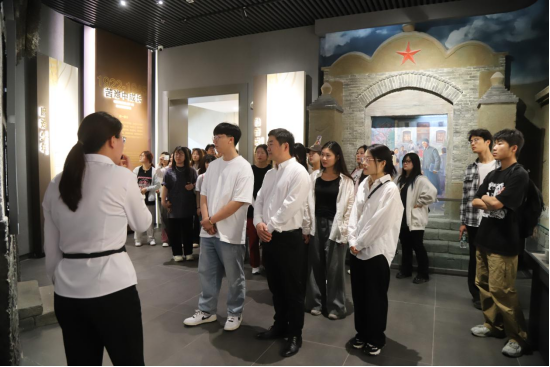 传承红色精神，让青春在奉献中绽放——我们组织青年党（团）员赴焦裕禄纪念园开展主题党团日活动