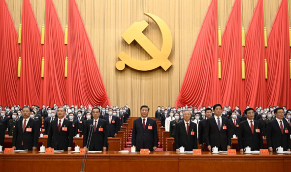 我们师生收看学习热议党的二十大报告精神