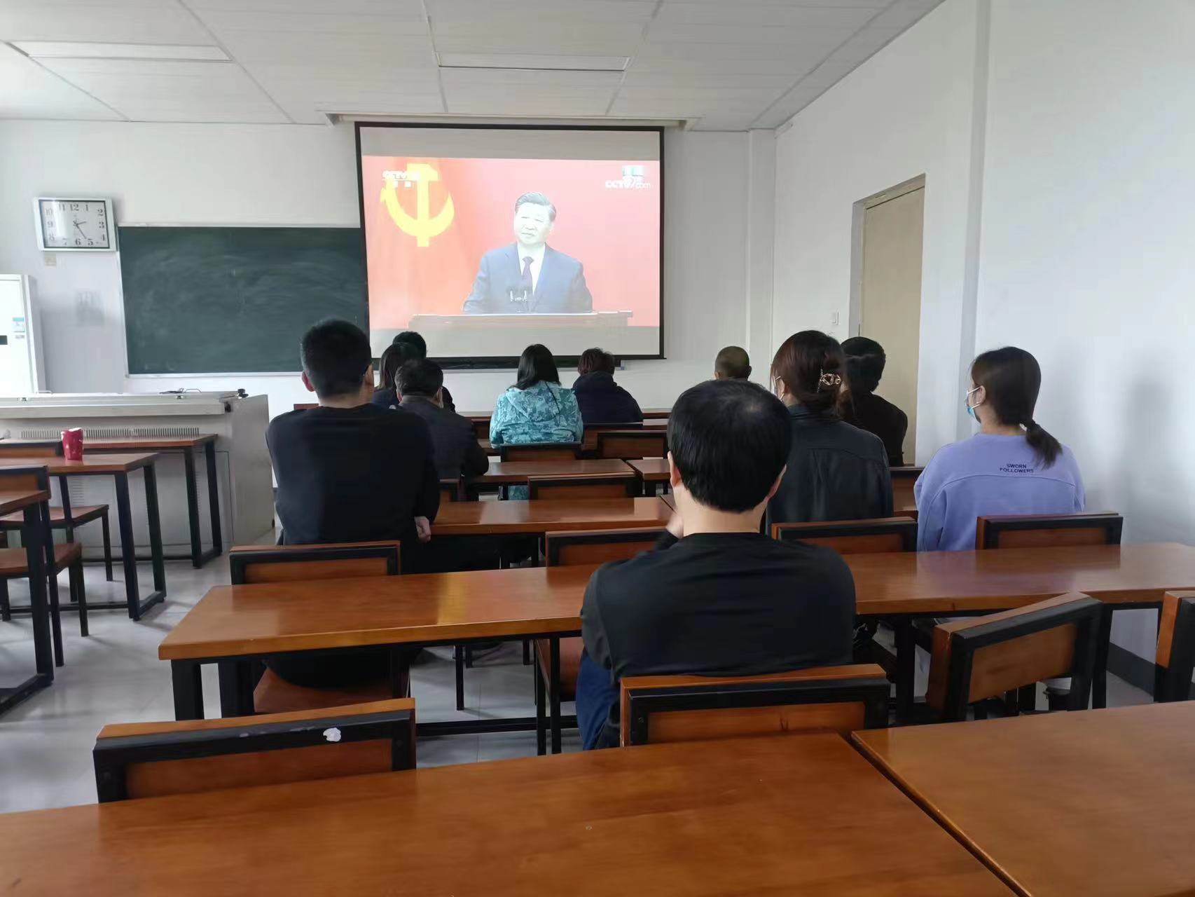 聚焦二十大 一起学报告│我们掀起学习贯彻党的二十大精神高潮