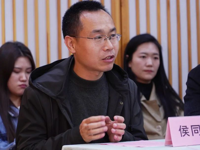 我们与河南田野文化艺术有限公司共建省级大学生校外实践教育基地揭牌