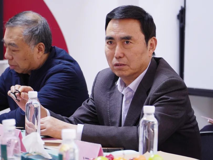我们与河南田野文化艺术有限公司共建省级大学生校外实践教育基地揭牌