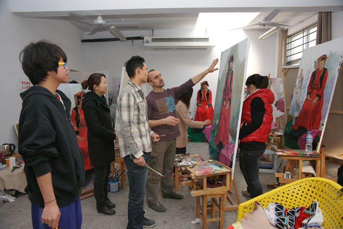 我们再次荣膺郑州市“涉外工作先进单位”称号 我们再次荣膺郑州市“涉外工作先进单位”称号