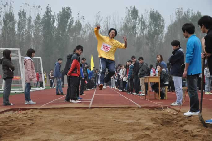我们第二届田径运动会圆满落幕 我们第二届田径运动会圆满落幕