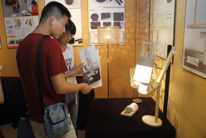 郑州轻工业学院易斯顿（国际）美术学院2014届毕业设计作品展成功举行