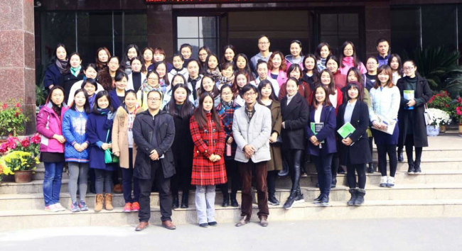 助推践行素质教育—郑东新区中小学美术教师一行参观我们造型艺术系