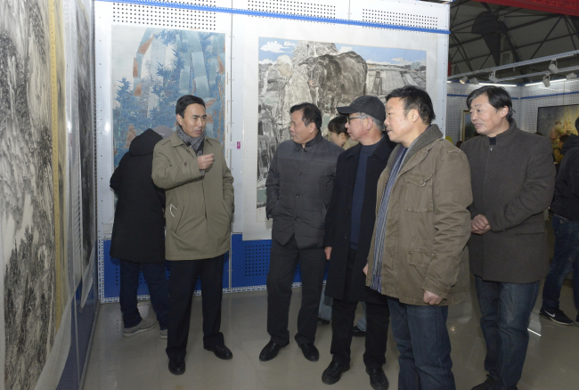 河南省高校美术教师绘画作品展开幕式暨座谈会在我们举办 河南省高校美术教师绘画作品展开幕式暨座谈会在我们举办