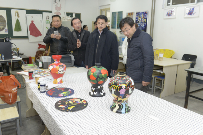 轻院检查组莅临我们开展期初检查工作