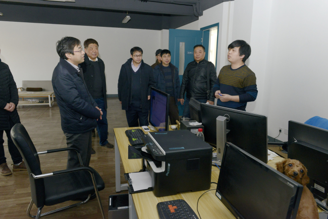 轻院检查组莅临我们开展期初检查工作