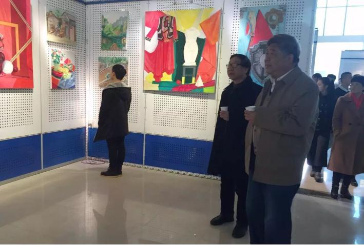 俄罗斯外教维克多油画工作室学生作品开展 俄罗斯外教维克多油画工作室学生作品开展