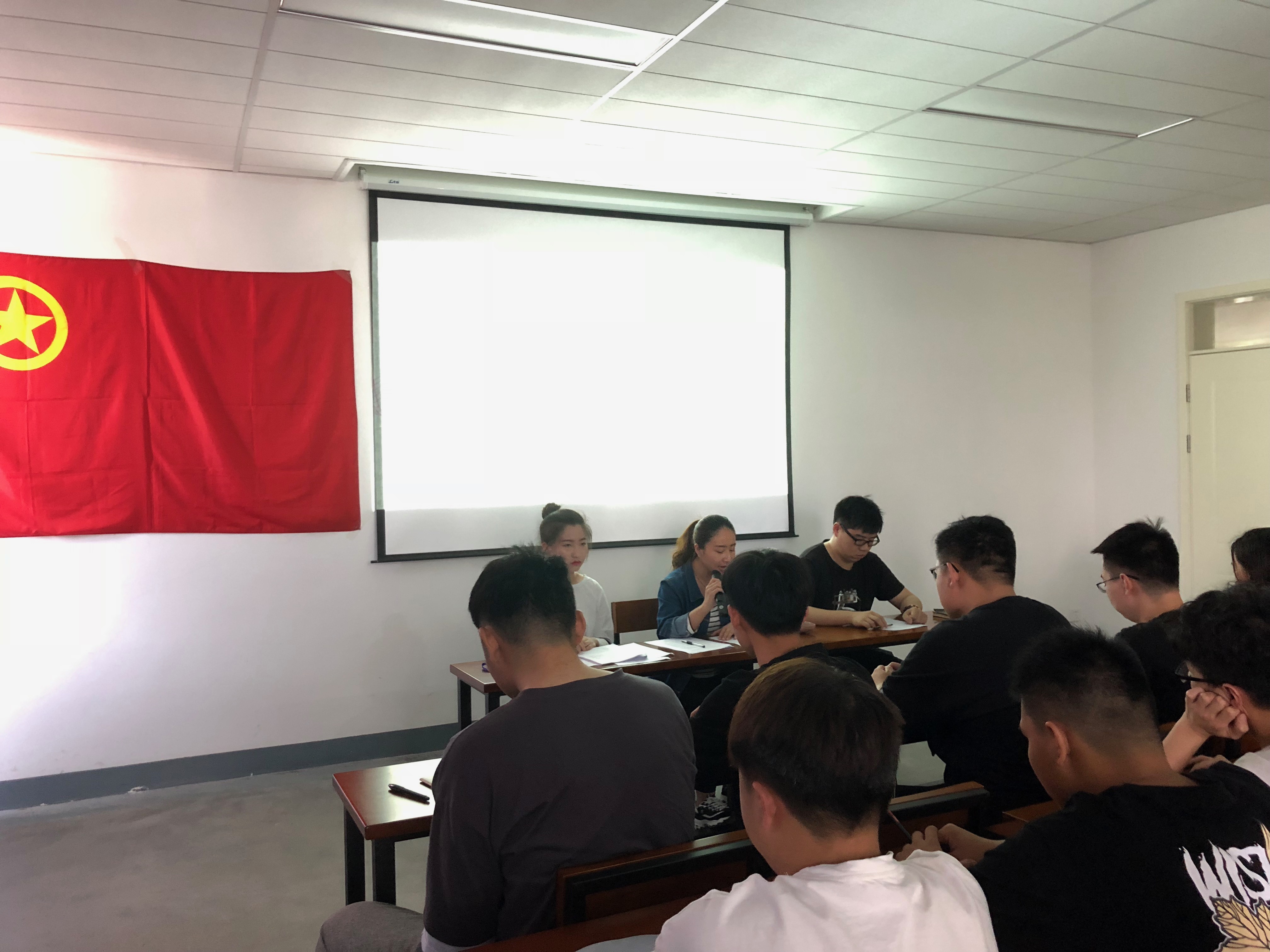 凝聚力量 珍视荣光 ——新团员入团宣誓仪式庄严举行 凝聚力量 珍视荣光 ——新团员入团宣誓仪式庄严举行