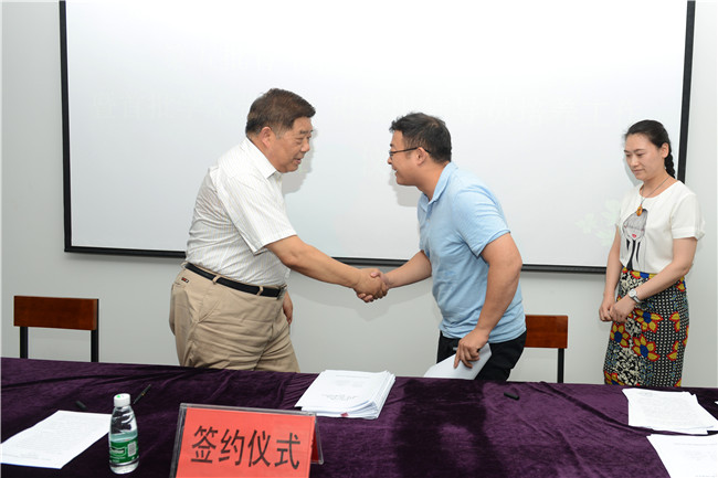 我们在加快教师队伍建设方面又出新举措