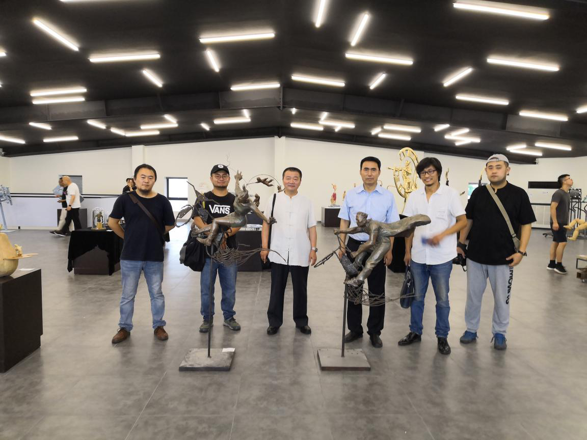 石品院长等参加“2018第十三届全国高校毕业生优秀雕塑作品展暨全国艺术高校雕塑教学研讨会”