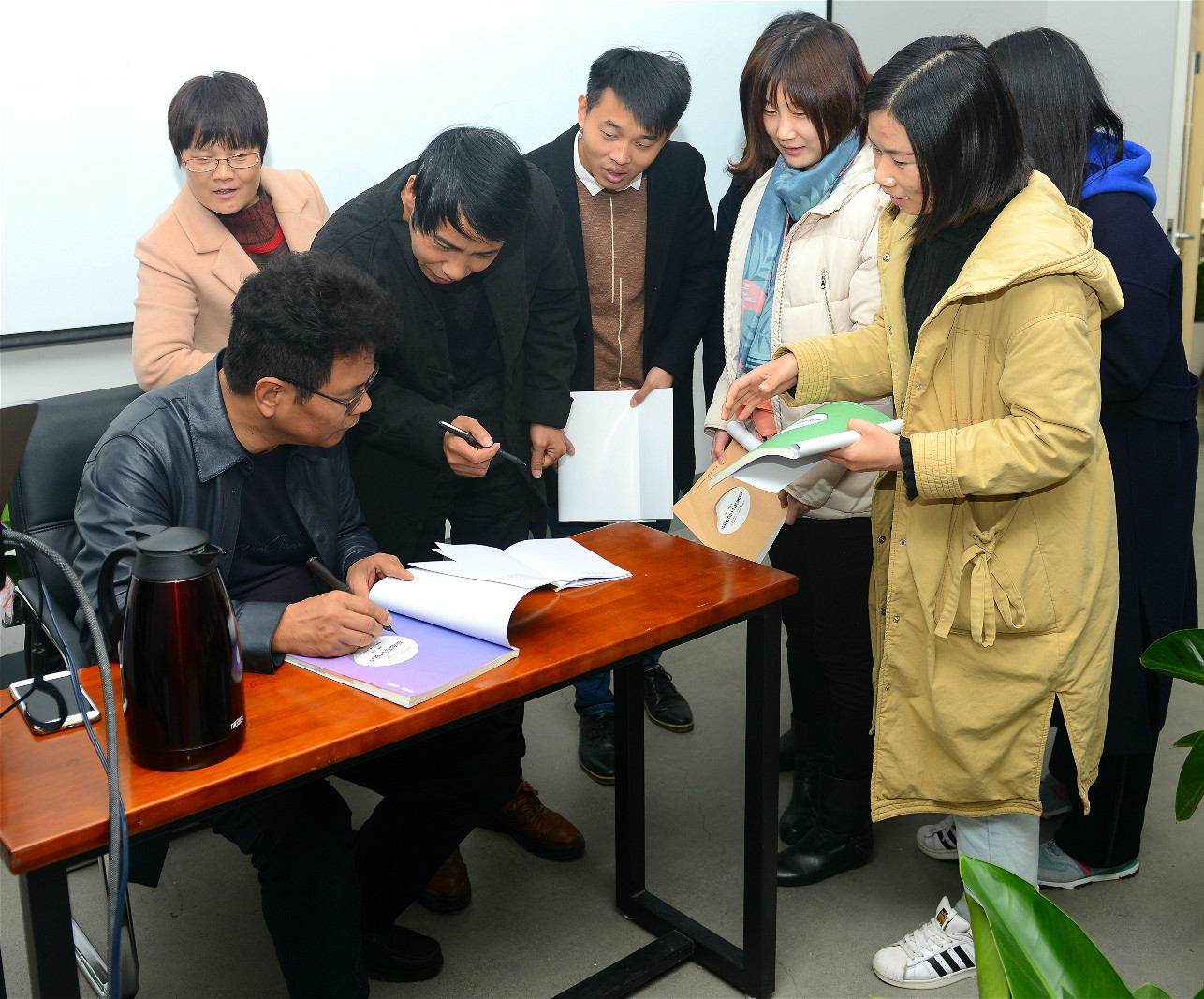 教育部高等学校设计学类专业教学指导委员会副主任林家阳教授 到我们指导讲学