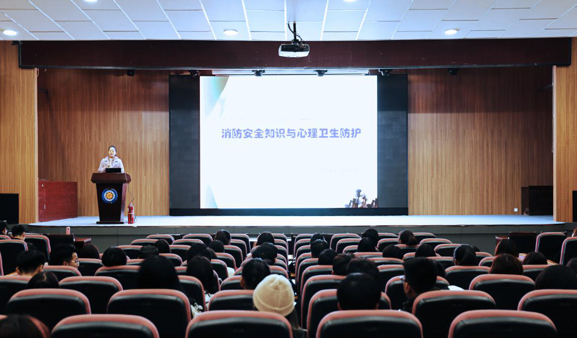 意气昂扬 扬帆远航 ——第十一期学生干部培训活动圆满结束 意气昂扬 扬帆远航 ——第十一期学生干部培训活动圆满结束