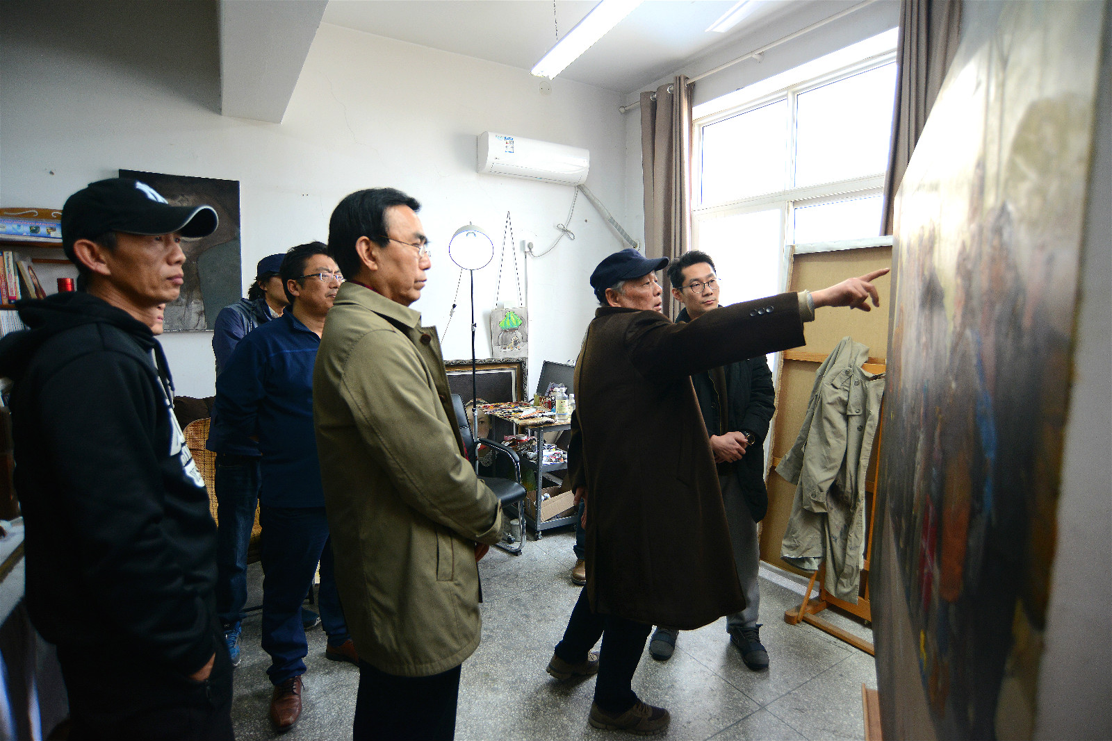 郑轻易斯顿美术学院召开第十三届全国美展工作协调会议