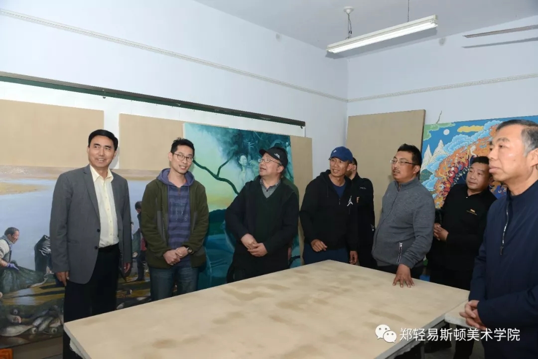 清华大学美术学院王宏剑教授应邀到我们讲学