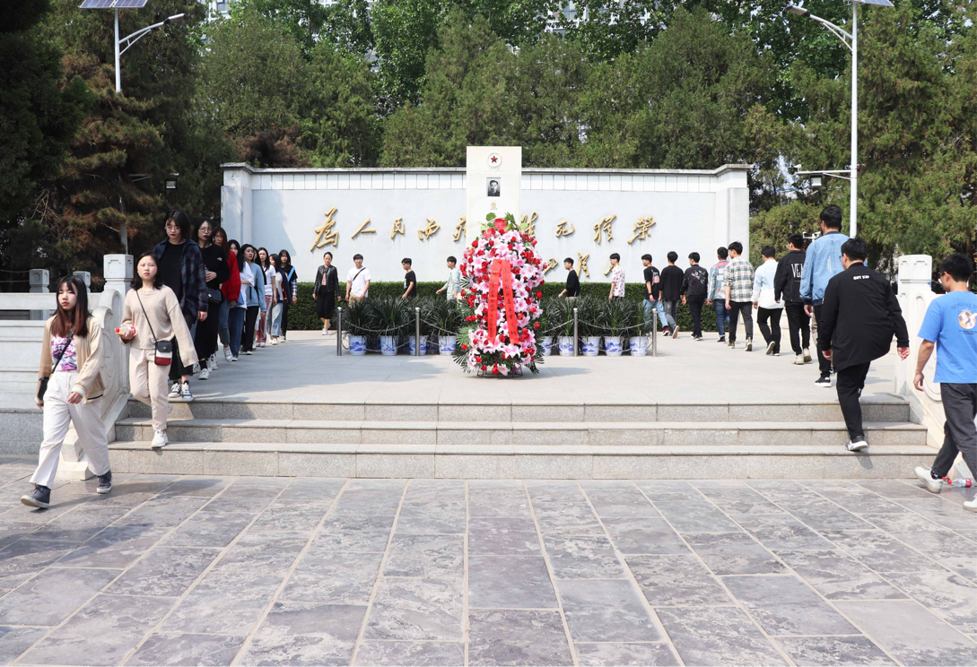 殷殷焦桐 巍巍丰碑 ——我们党团员代表赴“焦裕禄纪念园”开展学习实践活动 殷殷焦桐 巍巍丰碑 ——我们党团员代表赴“焦裕禄纪念园”开展学习实践活动