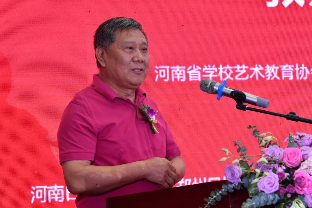 庆祝新中国成立70周年 郑州轻工业大学易斯顿美术学院教师暨2019届毕业生作品展隆重开幕