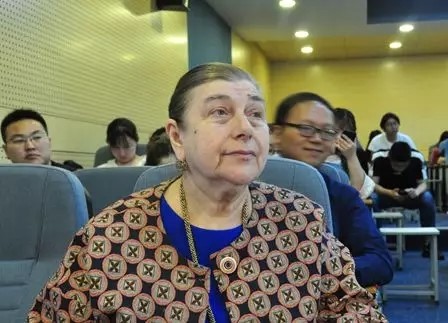 我们石品院长携外事办工作人员出席第四届艺术、设计与当代教育国际会议(ICADCE2018) 我们石品院长携外事办工作人员出席第四届艺术、设计与当代教育国际会议(ICADCE2018)