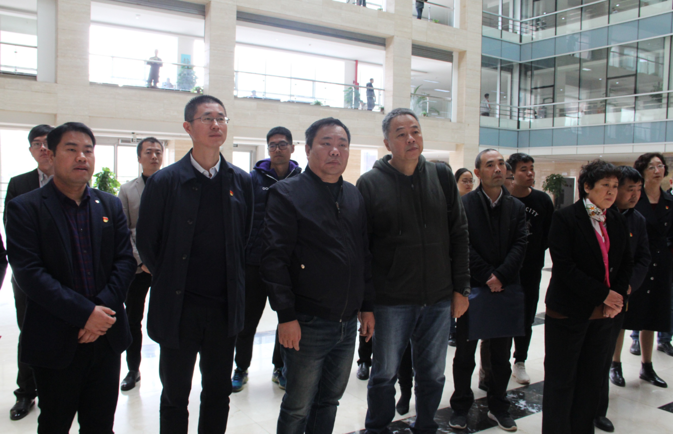 我们组织师生党员参观“不忘初心、牢记使命”主题教育档案文献巡回展 我们组织师生党员参观“不忘初心、牢记使命”主题教育档案文献巡回展