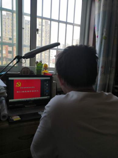 我们举行第63期入党积极分子党课培训学习 我们举行第63期入党积极分子党课培训学习