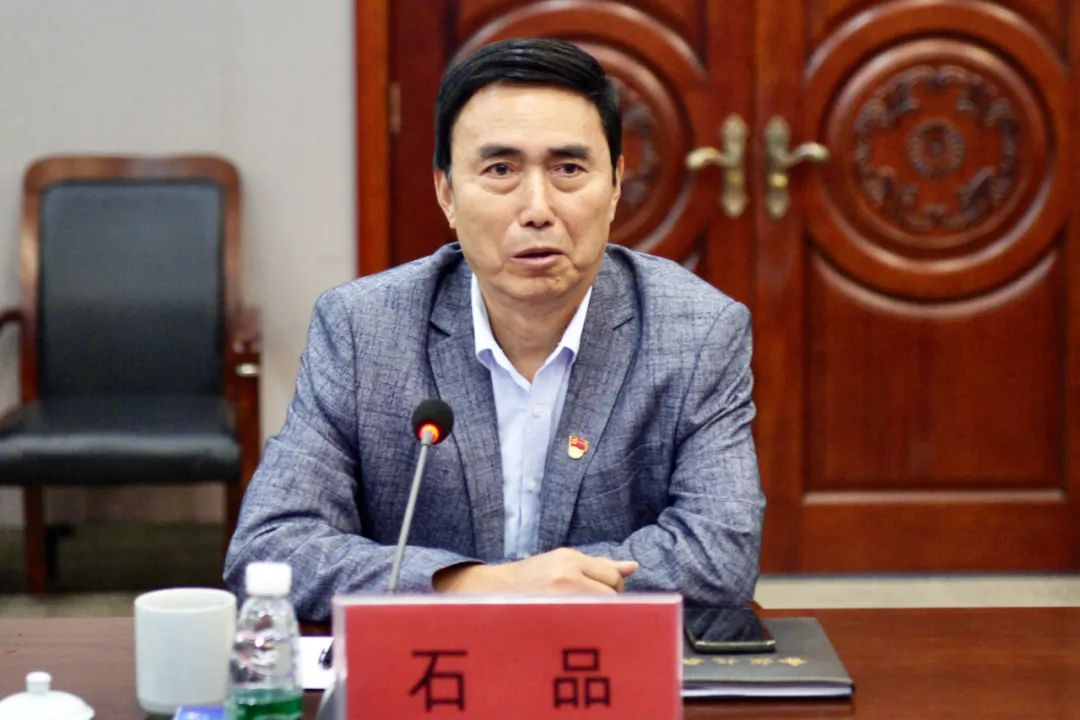 省人大教科文卫委员会朱清孟主任莅临我们调研指导工作