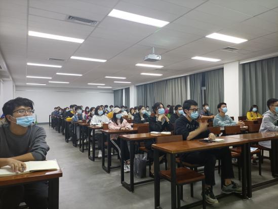 我们举办民族宗教政策及国家网络信息安全知识讲座 我们举办民族宗教政策及国家网络信息安全知识讲座