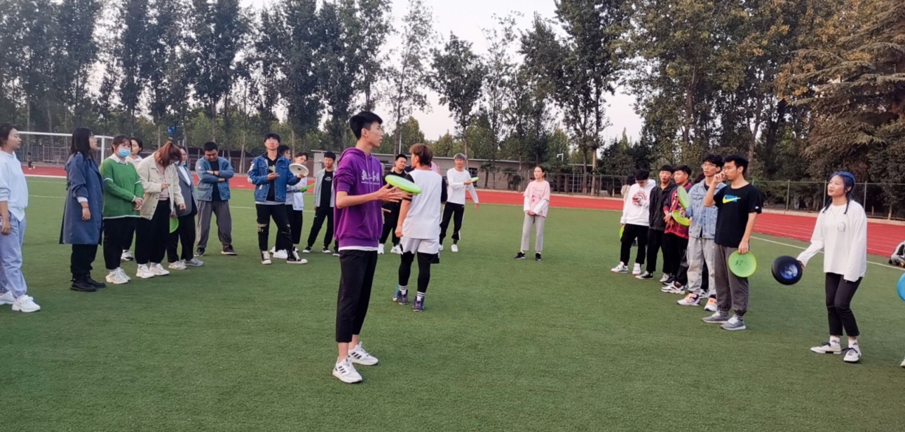 莘莘学子风采 菁菁魅力校园—“一见倾新”校园文化活动月综合报道 莘莘学子风采 菁菁魅力校园—“一见倾新”校园文化活动月综合报道
