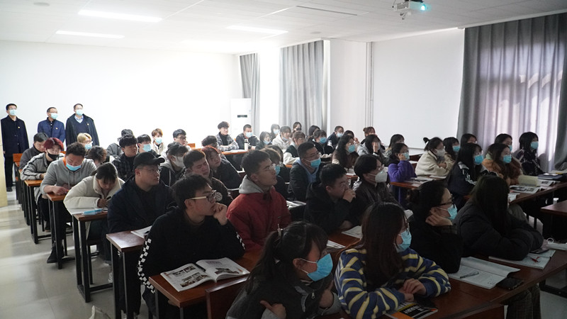 合作办学管理处领导到我们检查期初教学工作 合作办学管理处领导到我们检查期初教学工作