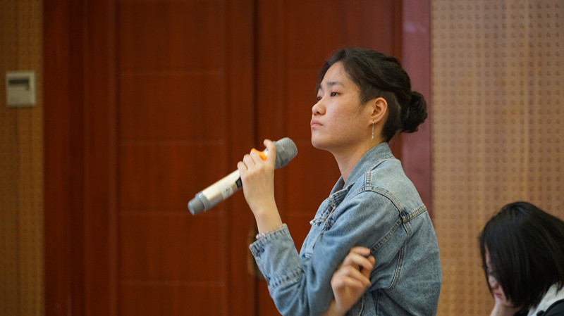 天津美术学院景育民教授到我们讲学 天津美术学院景育民教授到我们讲学