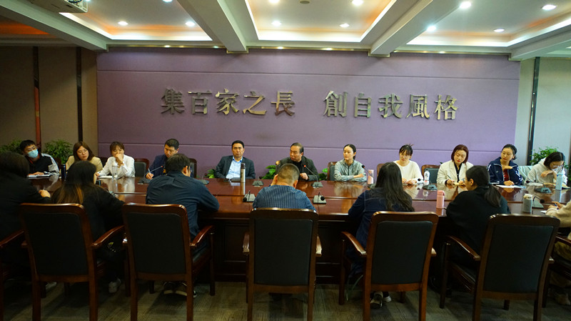 中原工学院白冰副教授到我们讲学 中原工学院白冰副教授到我们讲学