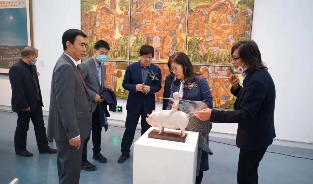 我们建院20周年师生优秀作品展隆重开幕 我们建院20周年师生优秀作品展隆重开幕